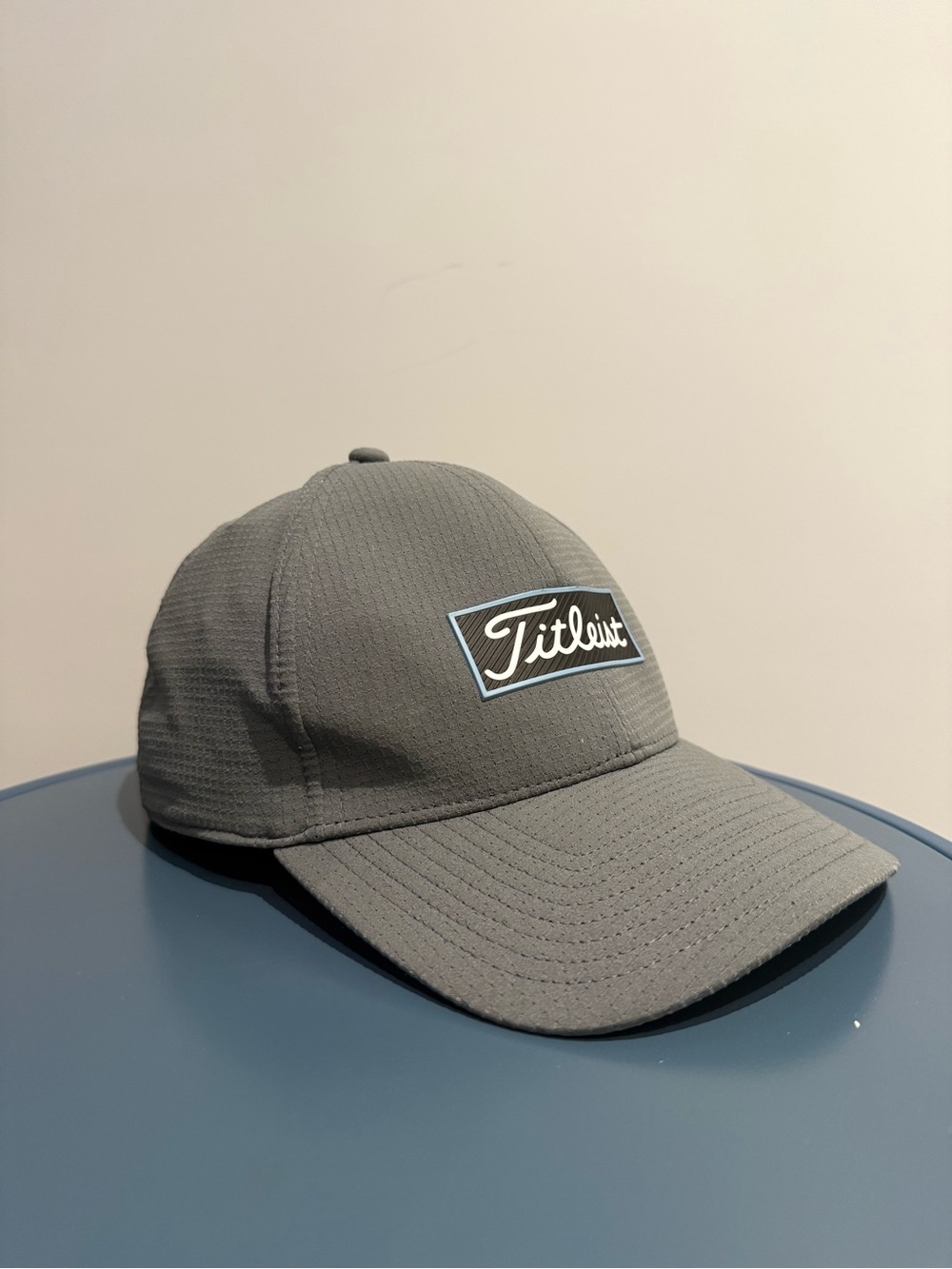 Titleist Men’s Oceanside Black/Charcoal Adjsutable Hat - OS